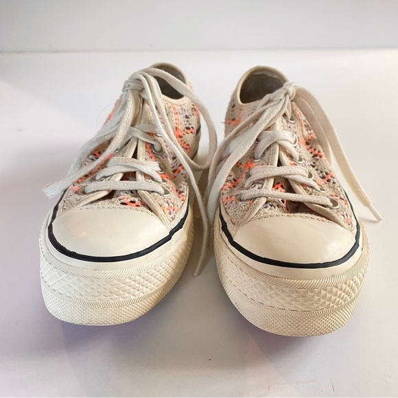 CONVERSE Chuck Taylor All Star Low Boho Crochet Limited Edition 568278C Size 8 - Picture 3 of 13